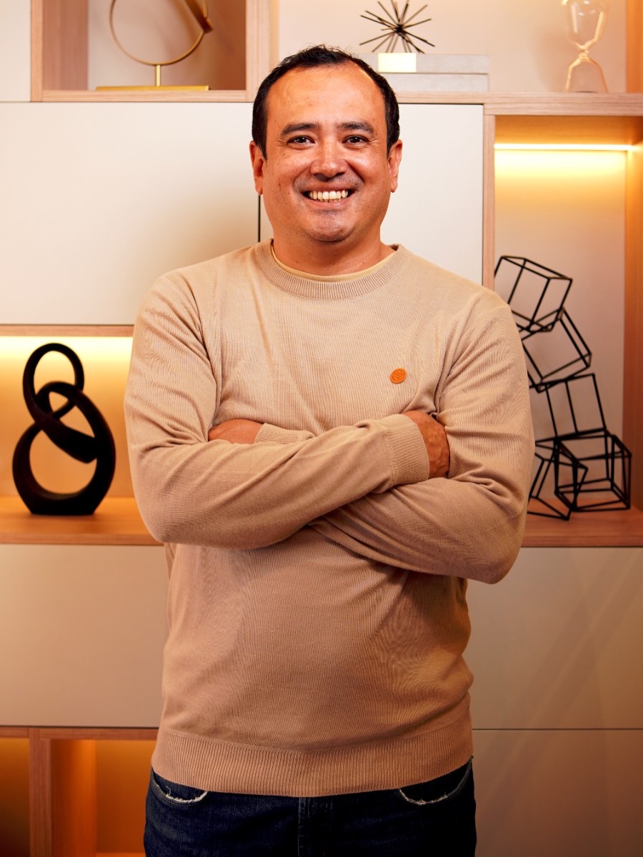 Nakamura, responsável pela execução e produção da Atria